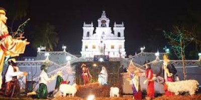 गोवा में कोविड-19 संबंधी कड़े प्रतिबंधों के बीच मनाया गया क्रिसमस का जश्न